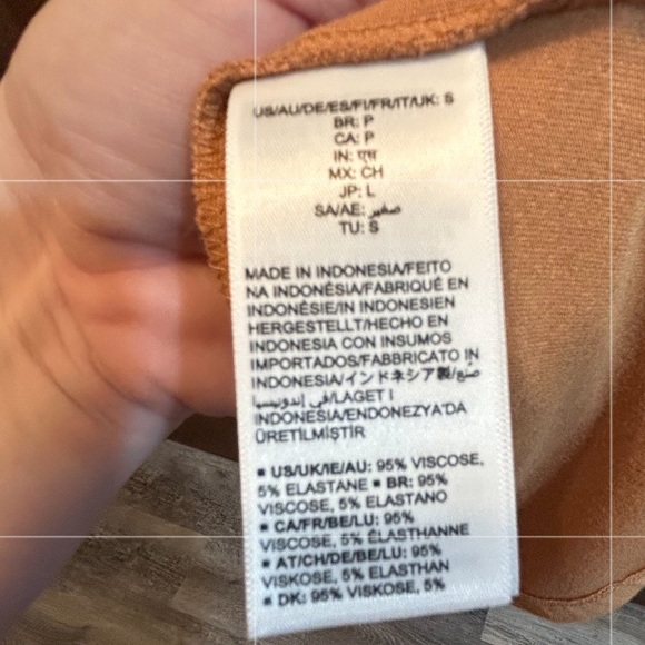 Elegant Tan Women's sleeveless dress size small - Picture 4 of 4